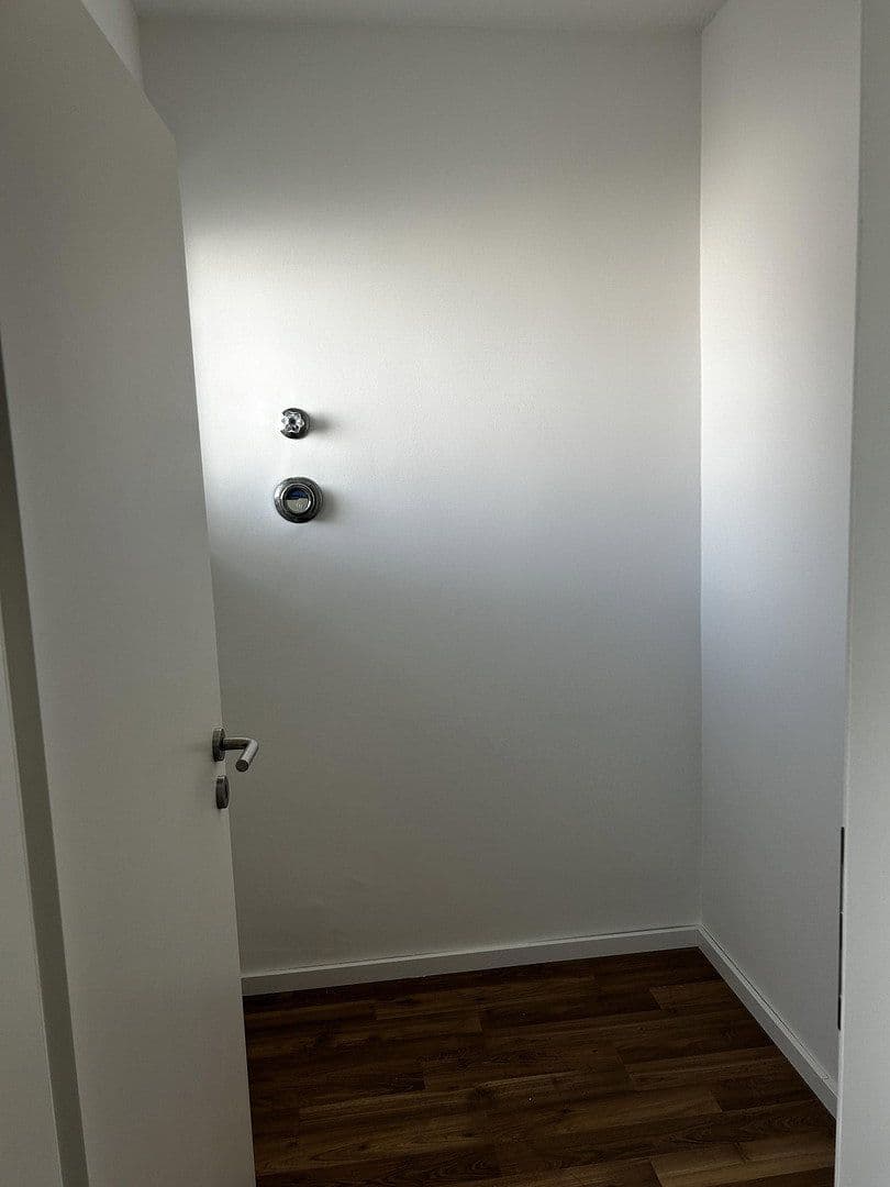 Pronájem domu 72 m², pozemek 1.200 m², Aarstraße 243/245, Taunusstein, Hessen Pronájem domu 72 m², pozemek 1.200 m², Aarstraße 243/245, Taunusstein, Hessen