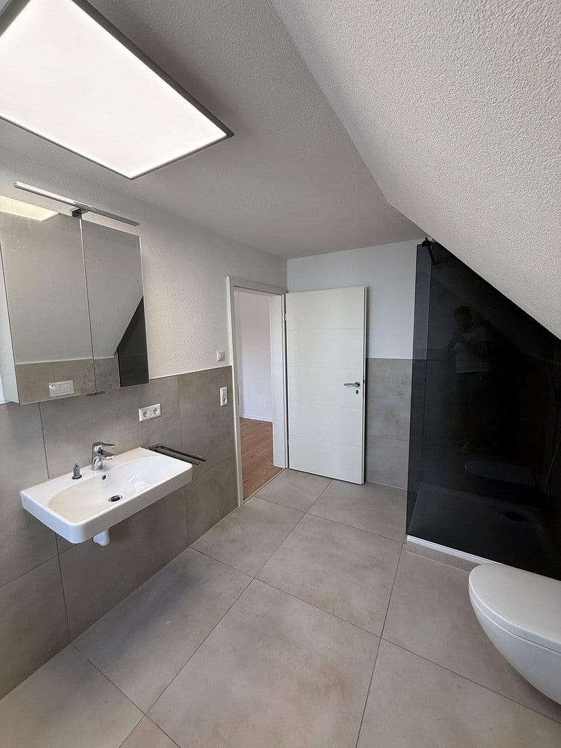 Prodej bytu 3+1 87 m², Gärtringen, Bádensko-Württembersko Prodej bytu 3+1 87 m², Gärtringen, Bádensko-Württembersko
