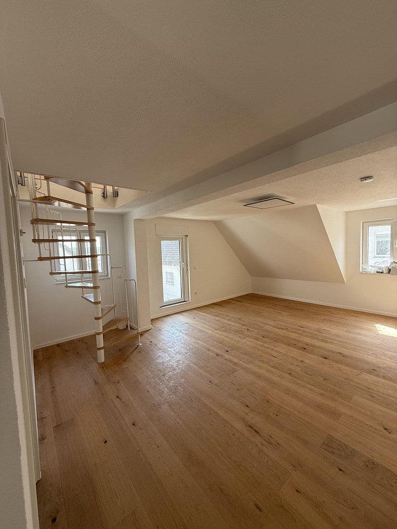 Prodej bytu 3+1 87 m², Gärtringen, Bádensko-Württembersko Prodej bytu 3+1 87 m², Gärtringen, Bádensko-Württembersko