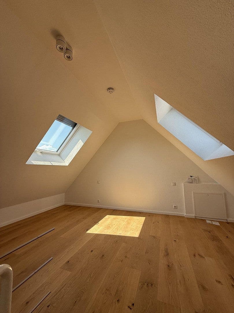 Prodej bytu 3+1 87 m², Gärtringen, Bádensko-Württembersko Prodej bytu 3+1 87 m², Gärtringen, Bádensko-Württembersko