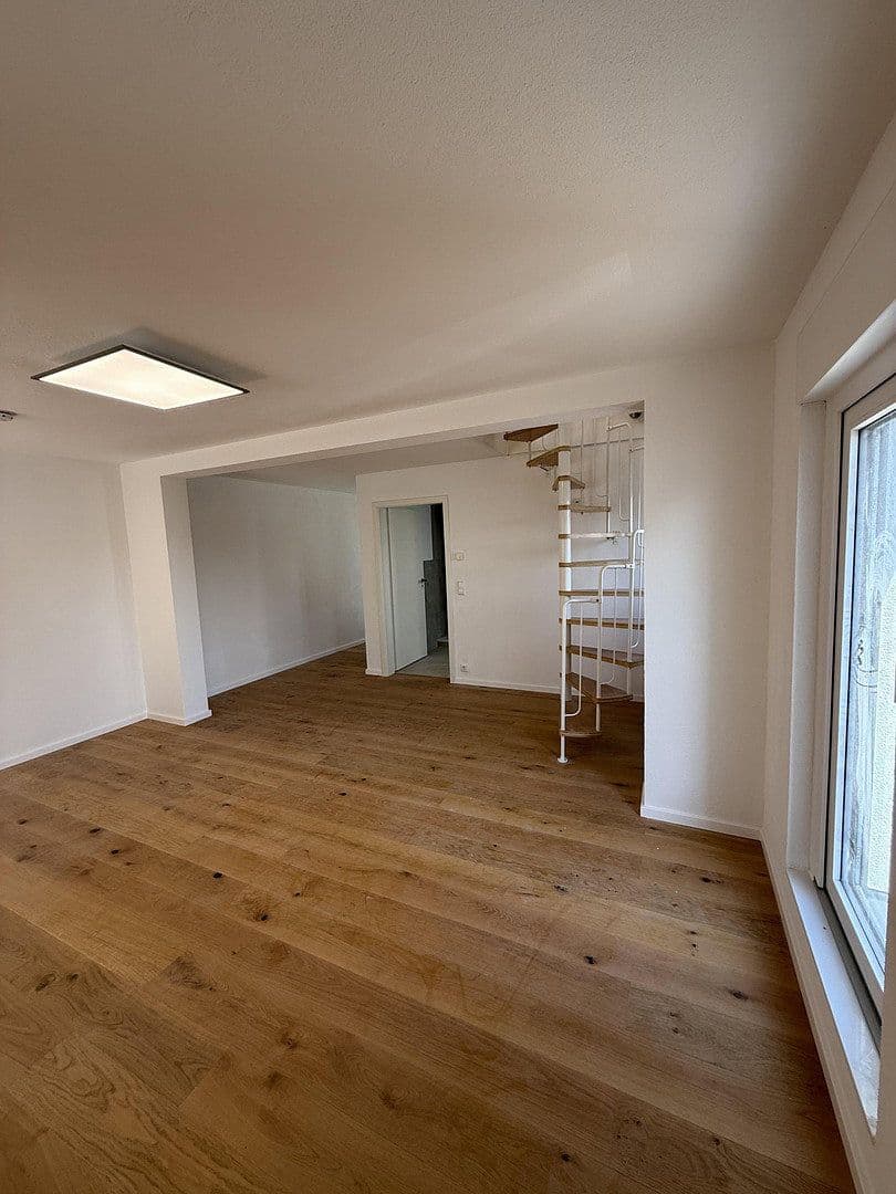 Prodej bytu 3+1 87 m², Gärtringen, Bádensko-Württembersko Prodej bytu 3+1 87 m², Gärtringen, Bádensko-Württembersko