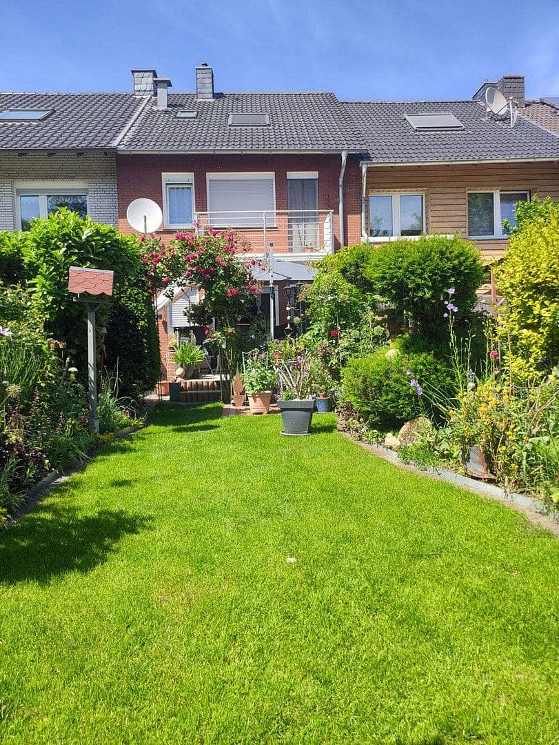 Prodej domu 120 m², pozemek 300 m², Gelsenkirchen, Severní Porýní-Vestfálsko Prodej domu 120 m², pozemek 300 m², Gelsenkirchen, Severní Porýní-Vestfálsko