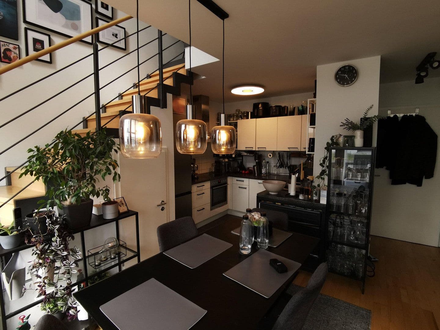 Pronájem bytu 3+1 92 m², Hauptstr. 35, Leinfelden-Echterdingen, Bádensko-Württembersko Pronájem bytu 3+1 92 m², Hauptstr. 35, Leinfelden-Echterdingen, Bádensko-Württembersko