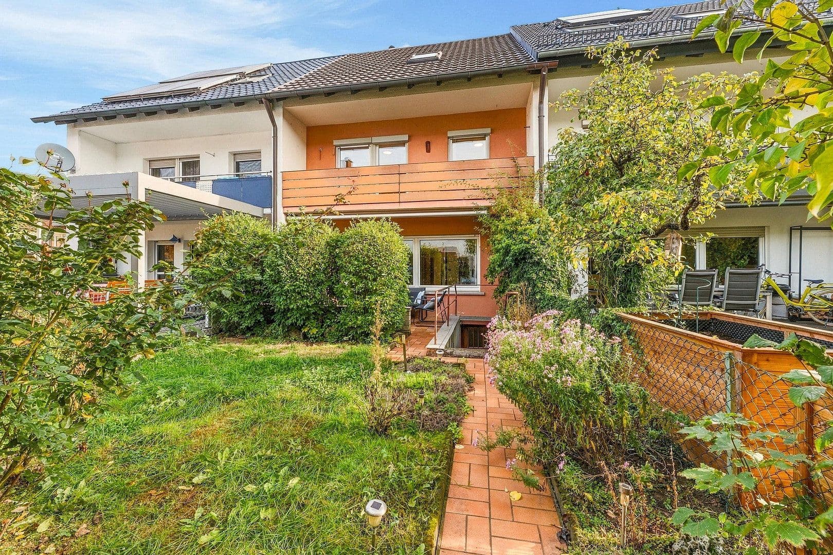 Prodej domu 130 m², pozemek 144 m², Neu-Ulm, Bavorsko Prodej domu 130 m², pozemek 144 m², Neu-Ulm, Bavorsko
