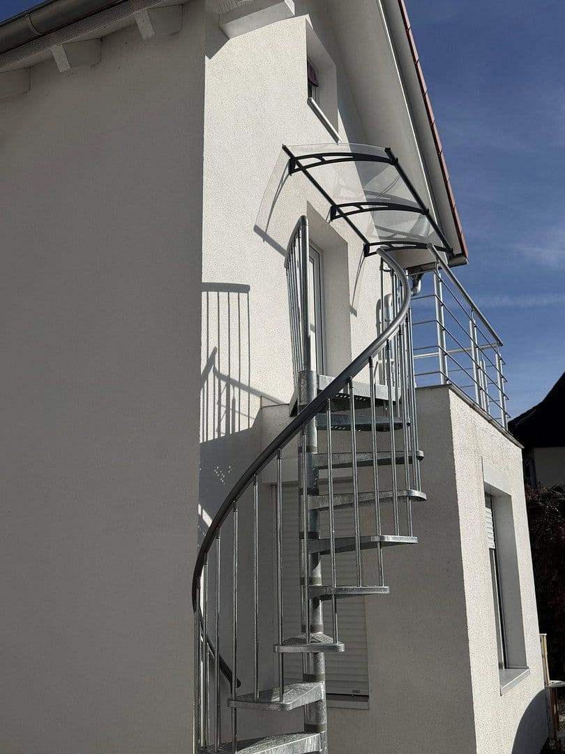 Pronájem bytu 1+1 25 m², Am Bach 1, Rheinmünster, Bádensko-Württembersko Pronájem bytu 1+1 25 m², Am Bach 1, Rheinmünster, Bádensko-Württembersko