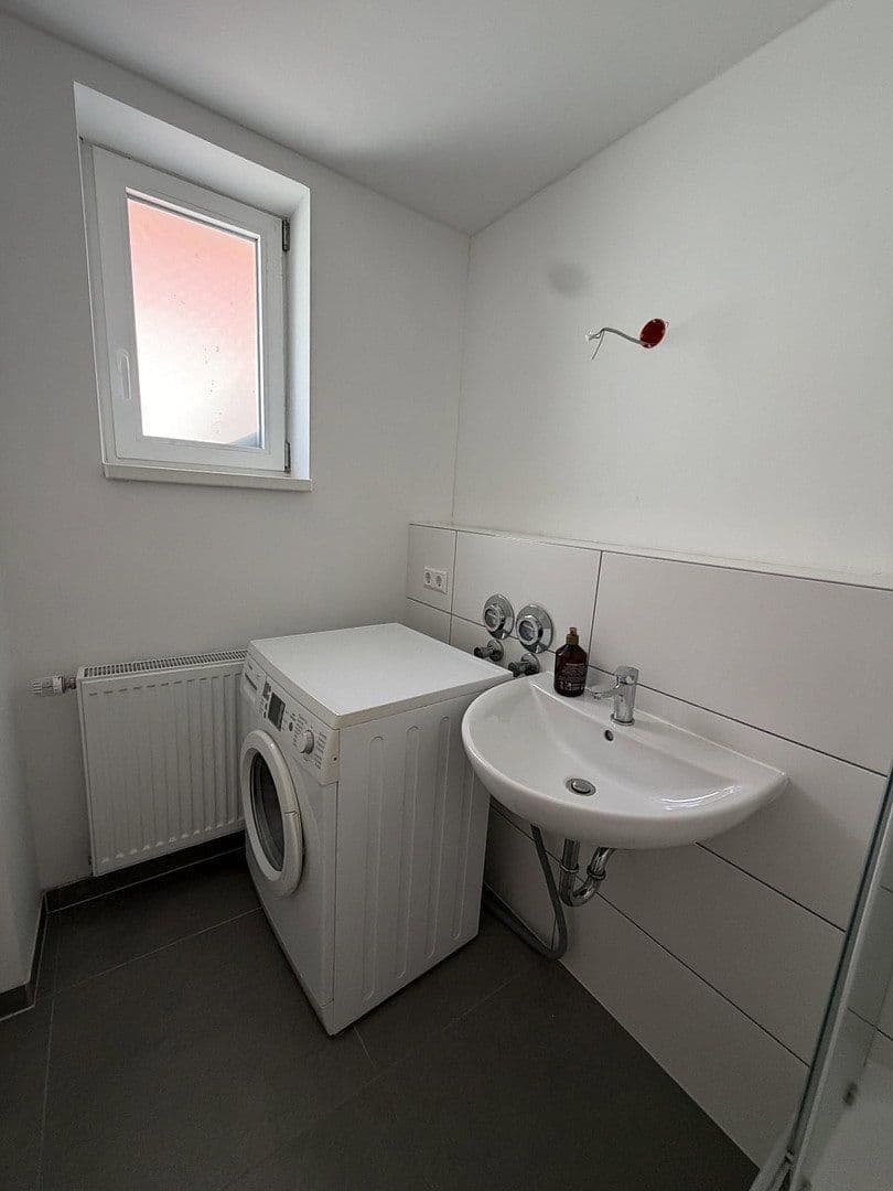 Pronájem bytu 1+1 25 m², Am Bach 1, Rheinmünster, Bádensko-Württembersko Pronájem bytu 1+1 25 m², Am Bach 1, Rheinmünster, Bádensko-Württembersko