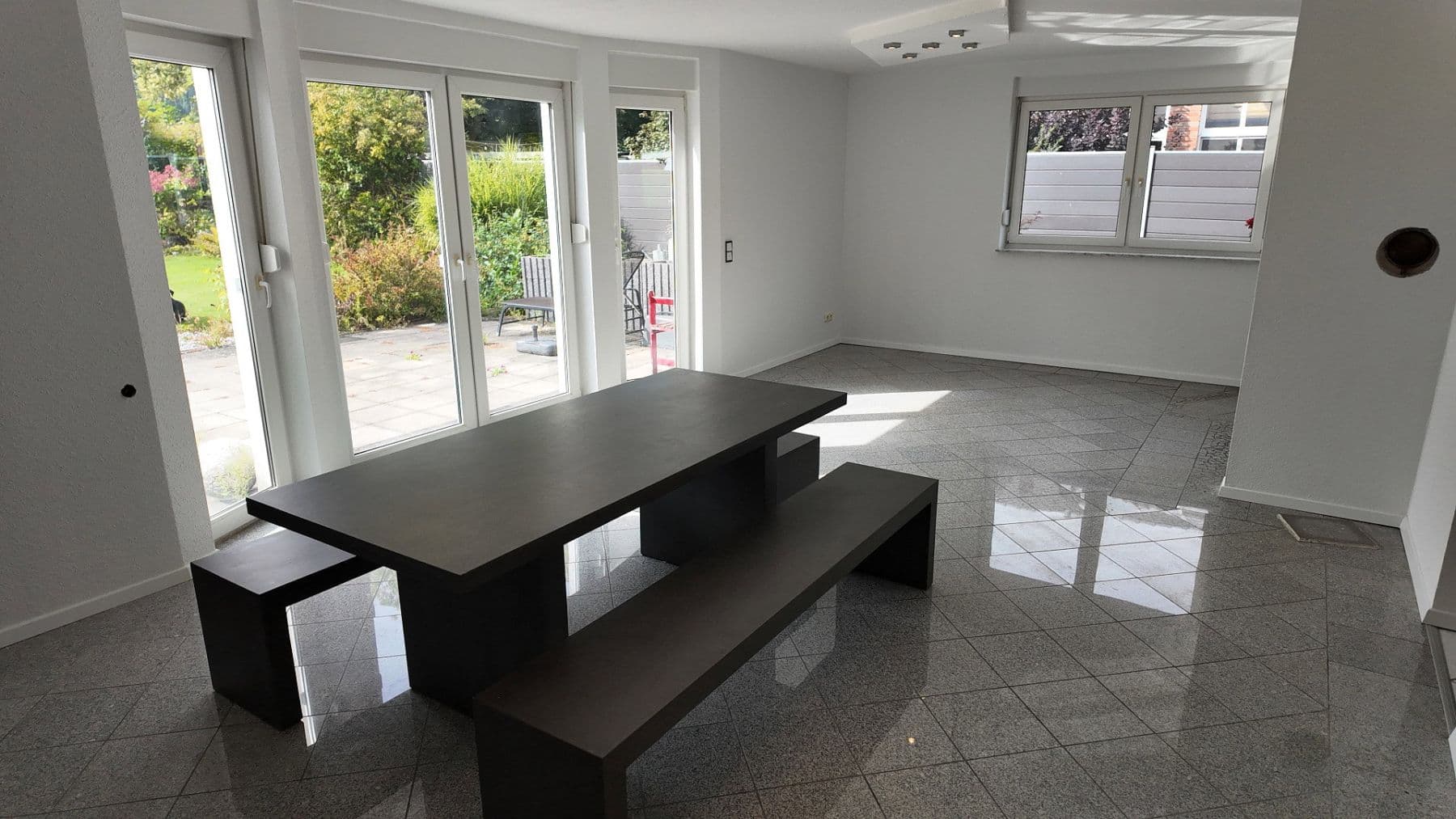 Prodej domu 115 m², pozemek 800 m², Coppenbrügge, Dolní Sasko Prodej domu 115 m², pozemek 800 m², Coppenbrügge, Dolní Sasko