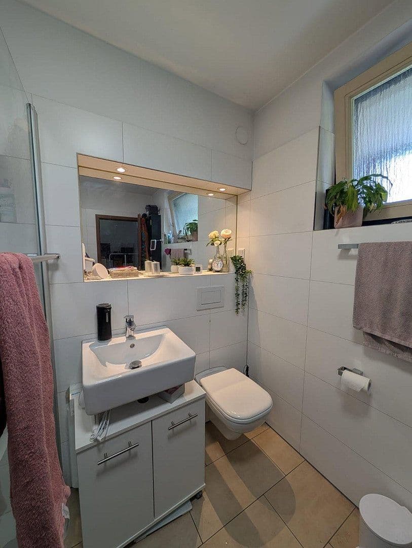 Pronájem bytu 2+1 60 m², Kasinostr. 89, Darmstadt, Hessen Pronájem bytu 2+1 60 m², Kasinostr. 89, Darmstadt, Hessen