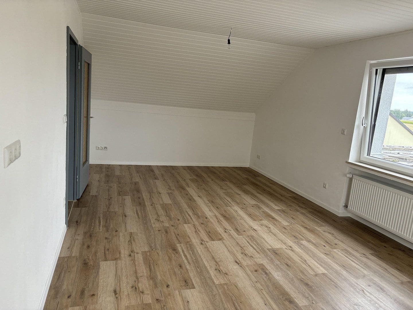 Pronájem bytu 1+1 33 m², Ulrichstraße 12, Langweid am Lech, Bavorsko Pronájem bytu 1+1 33 m², Ulrichstraße 12, Langweid am Lech, Bavorsko