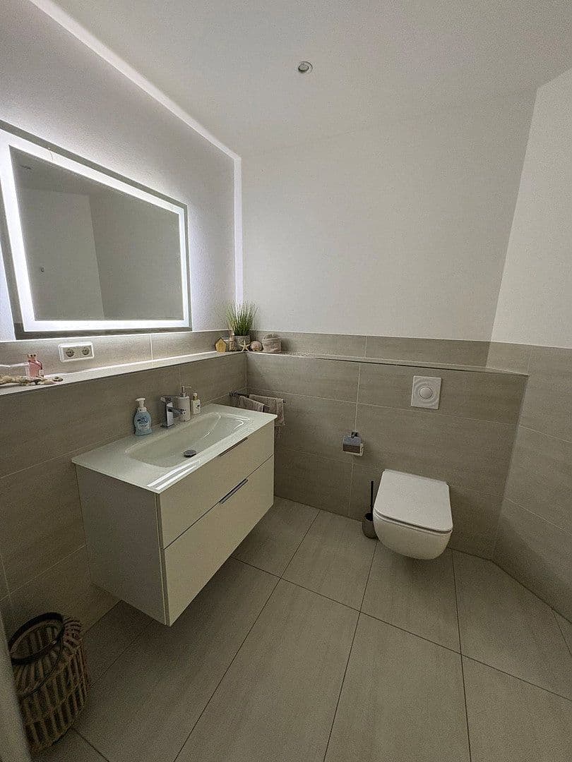 Pronájem bytu 6+1 200 m², Weeze, Severní Porýní-Vestfálsko Pronájem bytu 6+1 200 m², Weeze, Severní Porýní-Vestfálsko