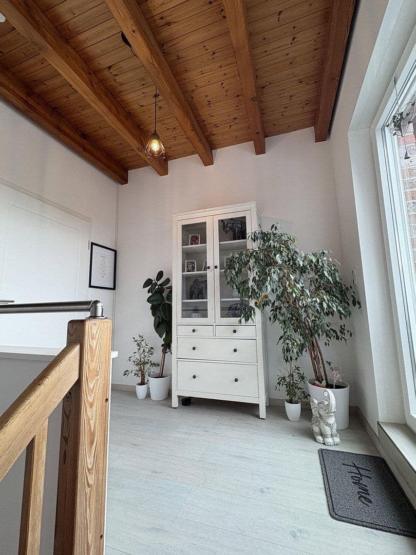 Pronájem bytu 6+1 200 m², Weeze, Severní Porýní-Vestfálsko Pronájem bytu 6+1 200 m², Weeze, Severní Porýní-Vestfálsko