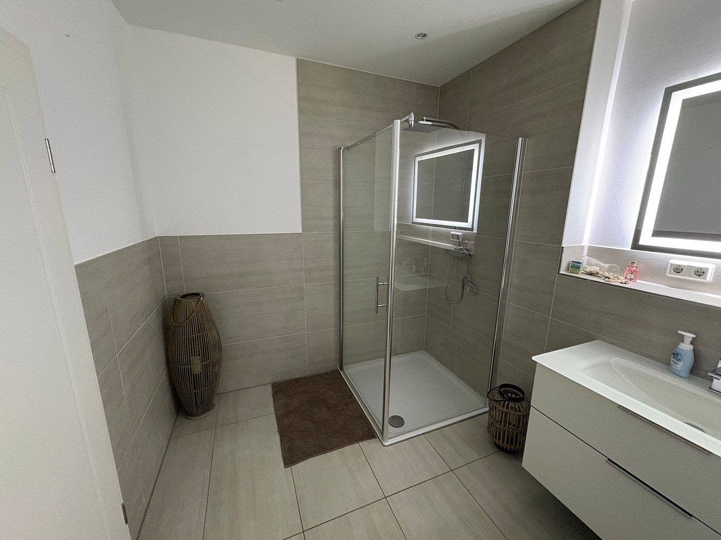 Pronájem bytu 6+1 200 m², Weeze, Severní Porýní-Vestfálsko Pronájem bytu 6+1 200 m², Weeze, Severní Porýní-Vestfálsko