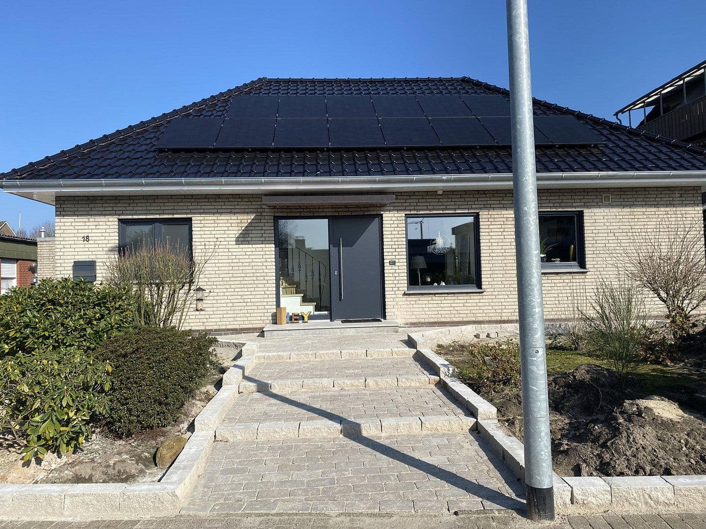 Prodej domu 210 m², pozemek 581 m², Cloppenburg, Dolní Sasko Prodej domu 210 m², pozemek 581 m², Cloppenburg, Dolní Sasko