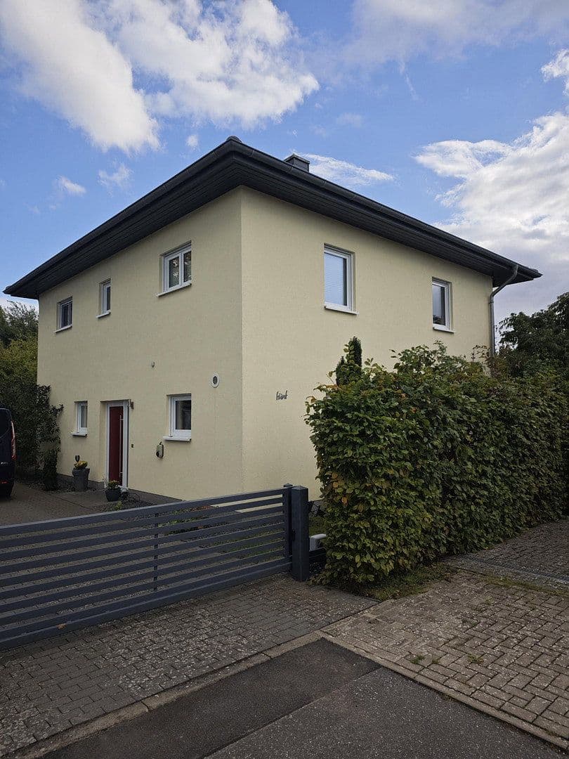 Prodej domu 144 m², pozemek 526 m², Schwerin - Lankow, Mecklenburg-Vorpommern Prodej domu 144 m², pozemek 526 m², Schwerin - Lankow, Mecklenburg-Vorpommern