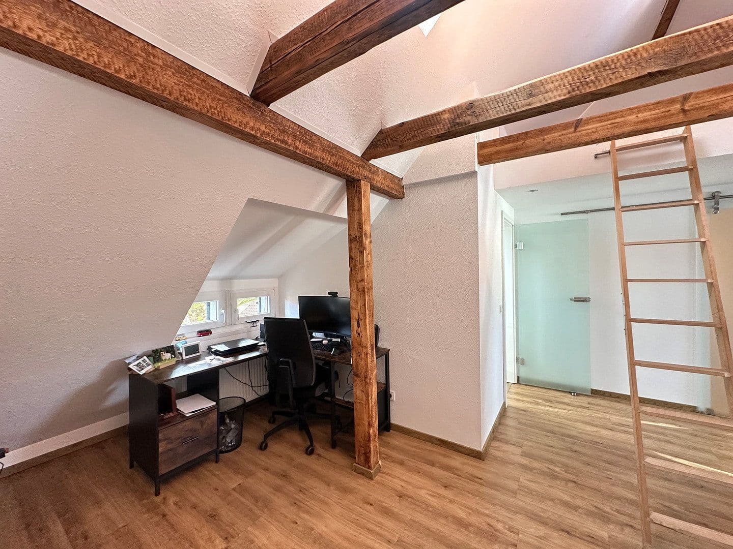Prodej domu 125 m², pozemek 168 m², Duisburg, Severní Porýní-Vestfálsko Prodej domu 125 m², pozemek 168 m², Duisburg, Severní Porýní-Vestfálsko
