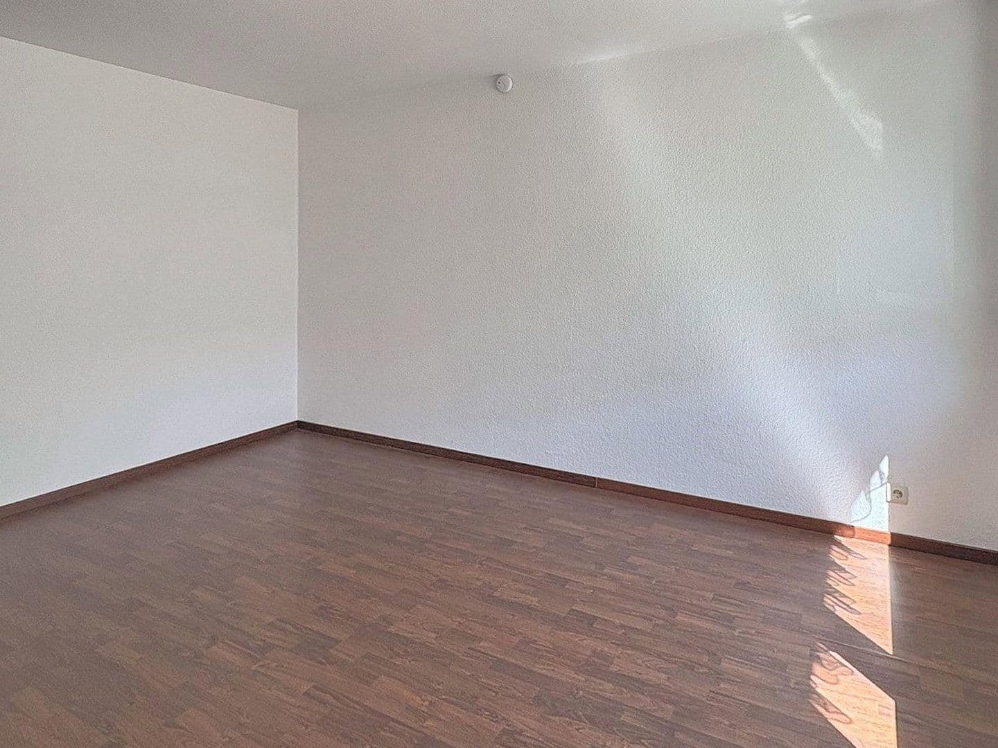Pronájem bytu 2+1 54 m², Zedernstrasse 38, Mönchengladbach, Severní Porýní-Vestfálsko Pronájem bytu 2+1 54 m², Zedernstrasse 38, Mönchengladbach, Severní Porýní-Vestfálsko