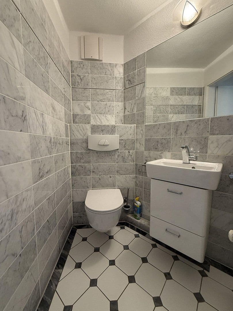 Prodej bytu 2+kk 79 m², Bremen, Bremen Prodej bytu 2+kk 79 m², Bremen, Bremen