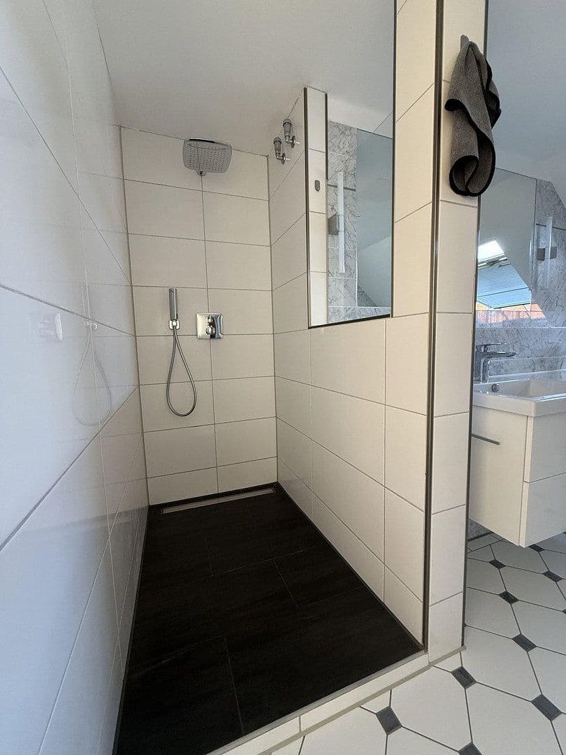 Prodej bytu 2+kk 79 m², Bremen, Bremen Prodej bytu 2+kk 79 m², Bremen, Bremen