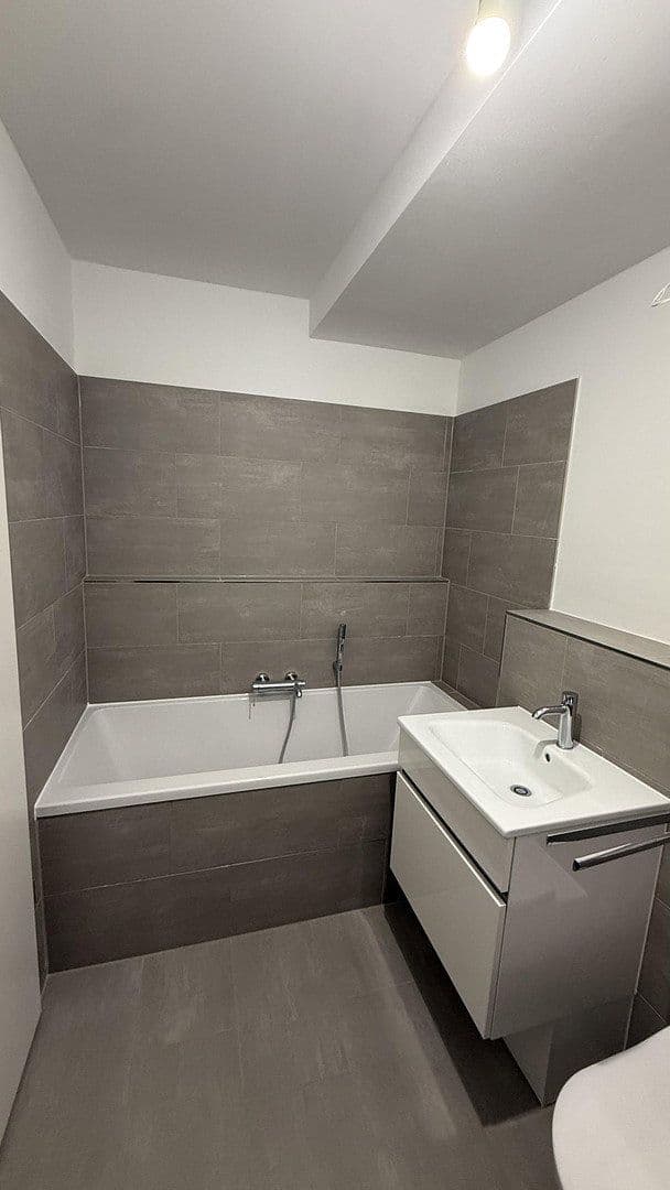Pronájem bytu 3+1 75 m², Moissistrasse 7, Berlin, Berlín Pronájem bytu 3+1 75 m², Moissistrasse 7, Berlin, Berlín
