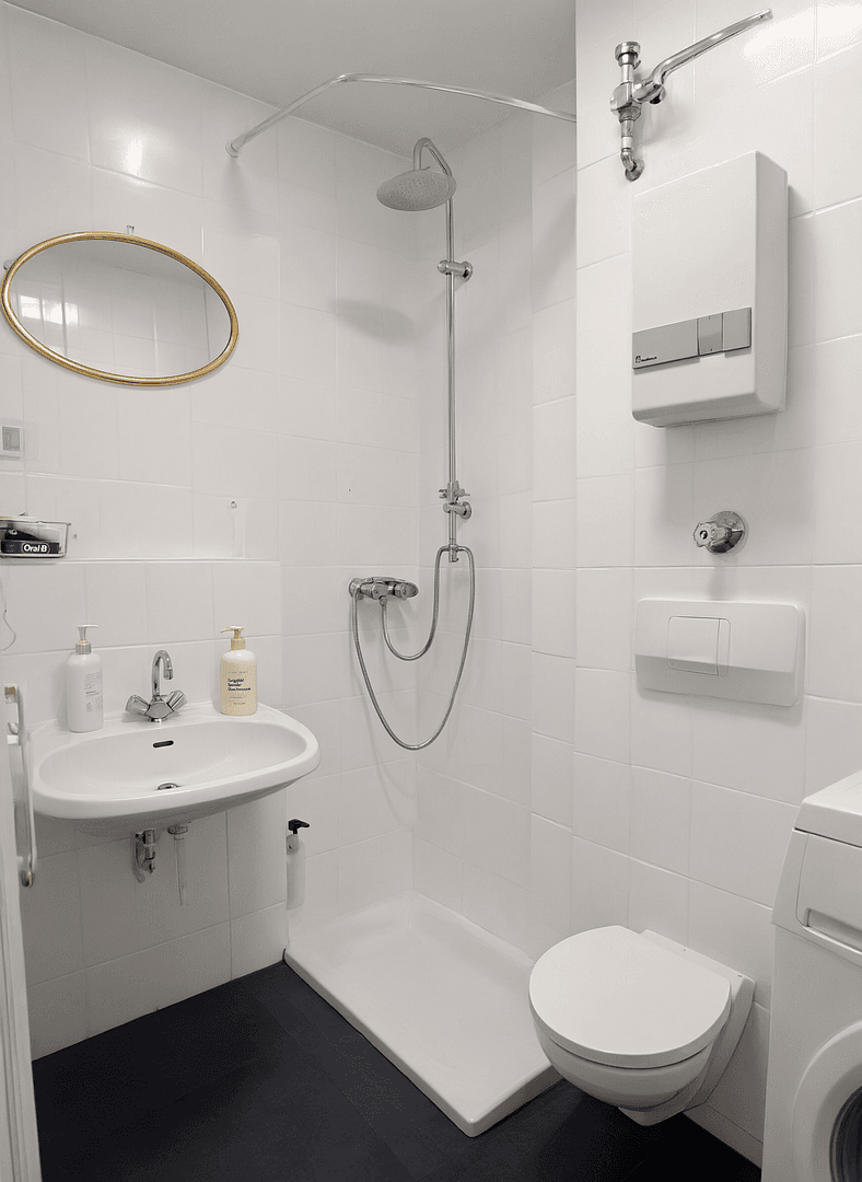 Prodej bytu 1+kk 28 m², Vorgebirgsstraße 39, Bonn, Severní Porýní-Vestfálsko Prodej bytu 1+kk 28 m², Vorgebirgsstraße 39, Bonn, Severní Porýní-Vestfálsko