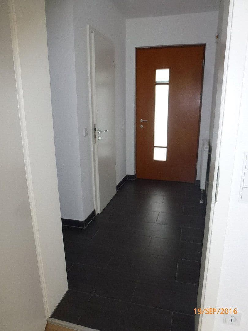 Pronájem domu 152 m², pozemek 216 m², Rotdornweg 117, Frankfurt, Hessen Pronájem domu 152 m², pozemek 216 m², Rotdornweg 117, Frankfurt, Hessen
