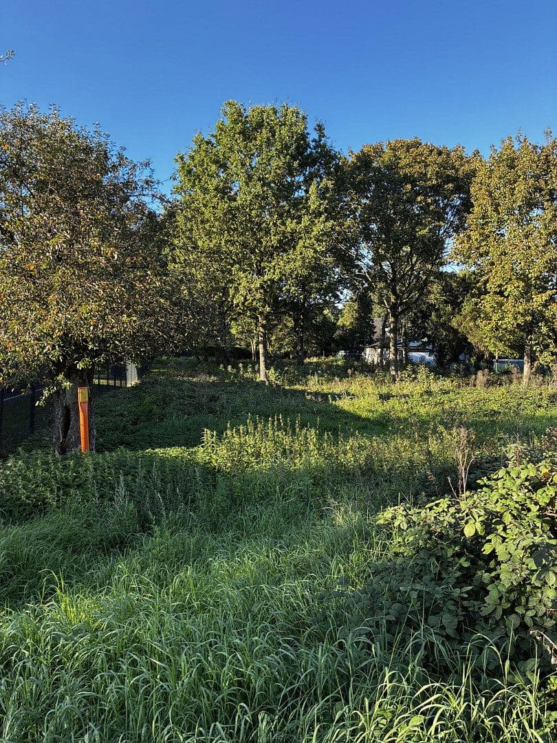 Prodej pozemku 2.459 m², Im Hock, Hilden, Severní Porýní-Vestfálsko Prodej pozemku 2.459 m², Im Hock, Hilden, Severní Porýní-Vestfálsko