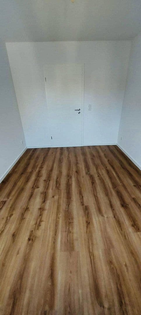 Pronájem bytu 3+1 76 m², Frankfurt, Hessen Pronájem bytu 3+1 76 m², Frankfurt, Hessen