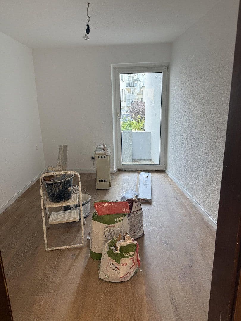 Pronájem bytu 3+1 98 m², Rheinstrasse 16, Solingen, Severní Porýní-Vestfálsko Pronájem bytu 3+1 98 m², Rheinstrasse 16, Solingen, Severní Porýní-Vestfálsko