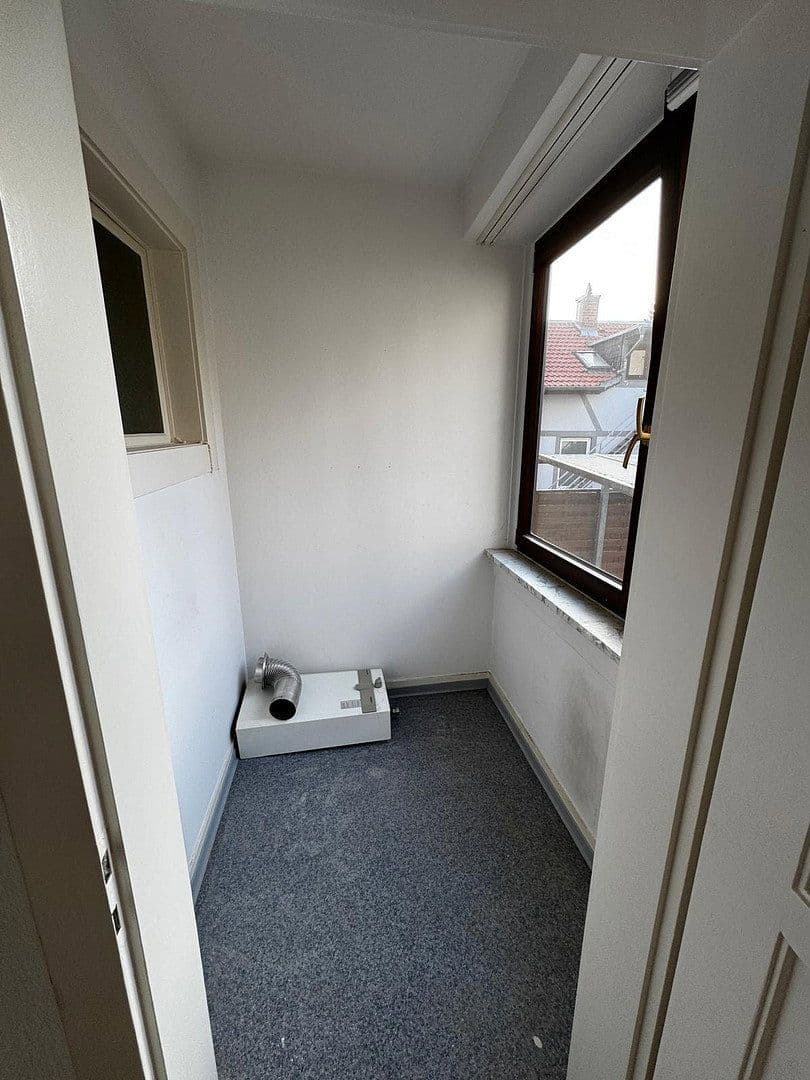 Pronájem bytu 3+1 90 m², Karlsruhe, Bádensko-Württembersko Pronájem bytu 3+1 90 m², Karlsruhe, Bádensko-Württembersko