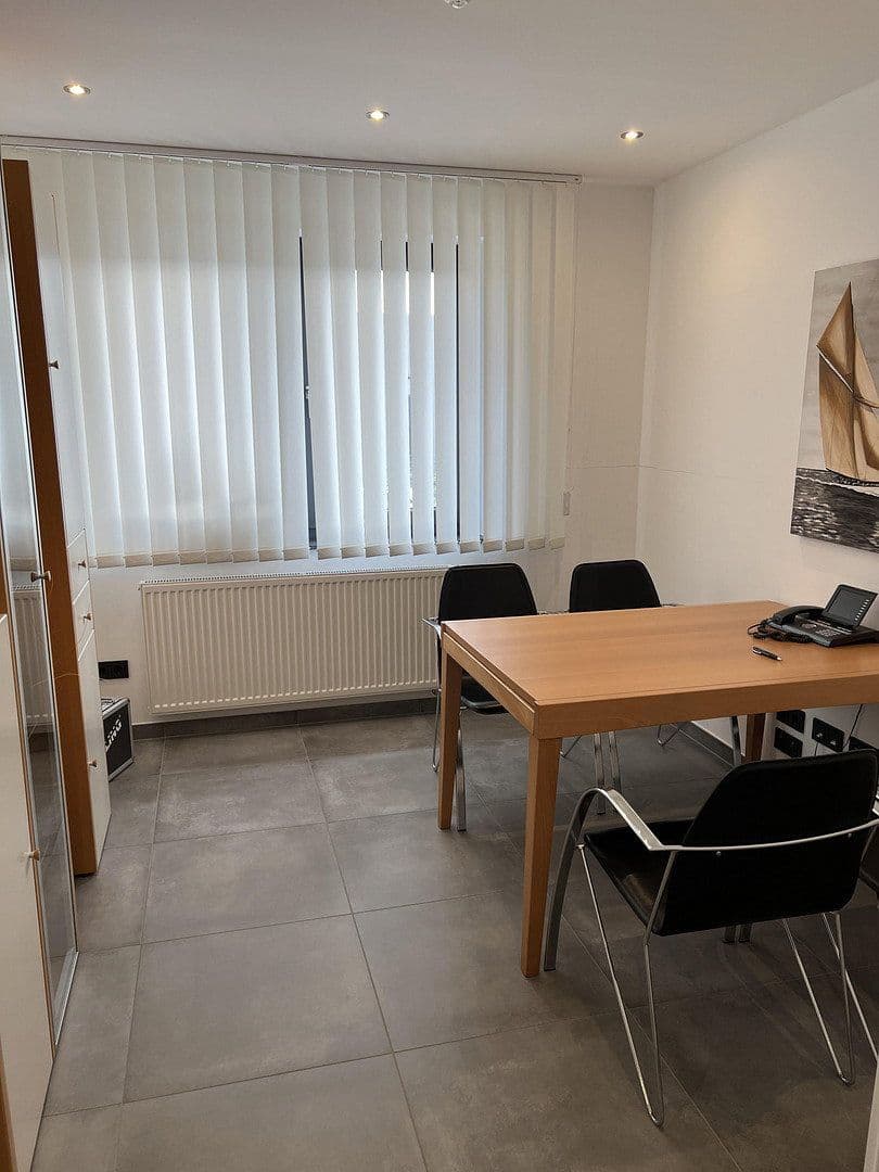 Prodej nebytového prostoru 2.254 m², Leopoldshöhe, Severní Porýní-Vestfálsko Prodej nebytového prostoru 2.254 m², Leopoldshöhe, Severní Porýní-Vestfálsko