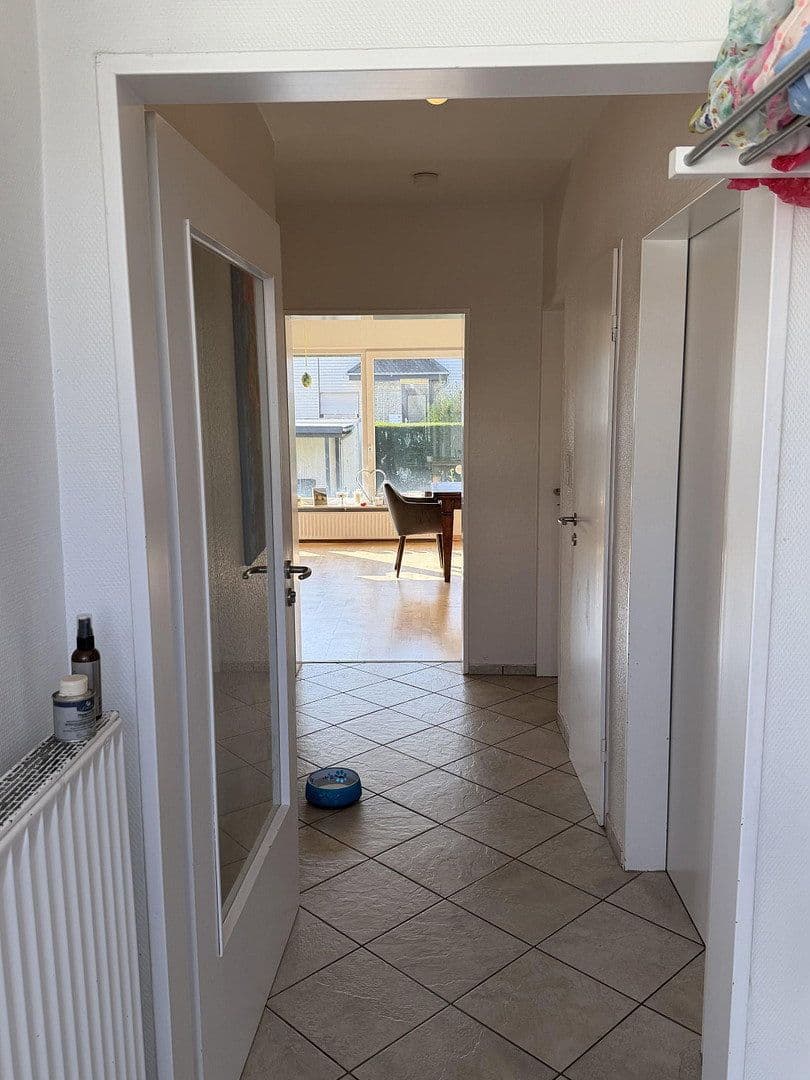 Prodej domu 182 m², pozemek 530 m², Isernhagen, Dolní Sasko Prodej domu 182 m², pozemek 530 m², Isernhagen, Dolní Sasko