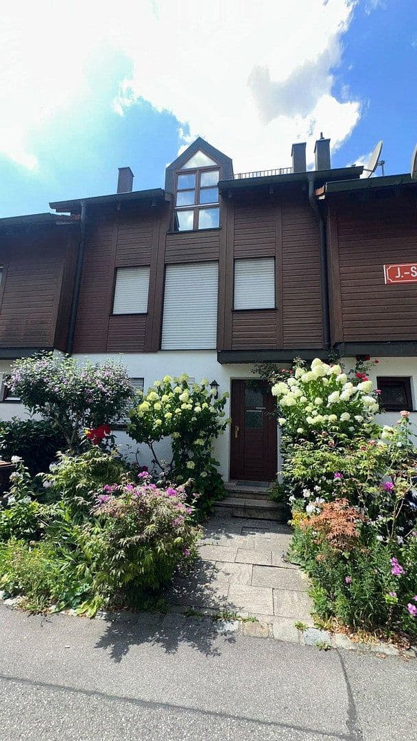 Prodej domu 135 m², pozemek 207 m², Johann-Sebastian-Bach-Weg, Dachau, Bavorsko Prodej domu 135 m², pozemek 207 m², Johann-Sebastian-Bach-Weg, Dachau, Bavorsko