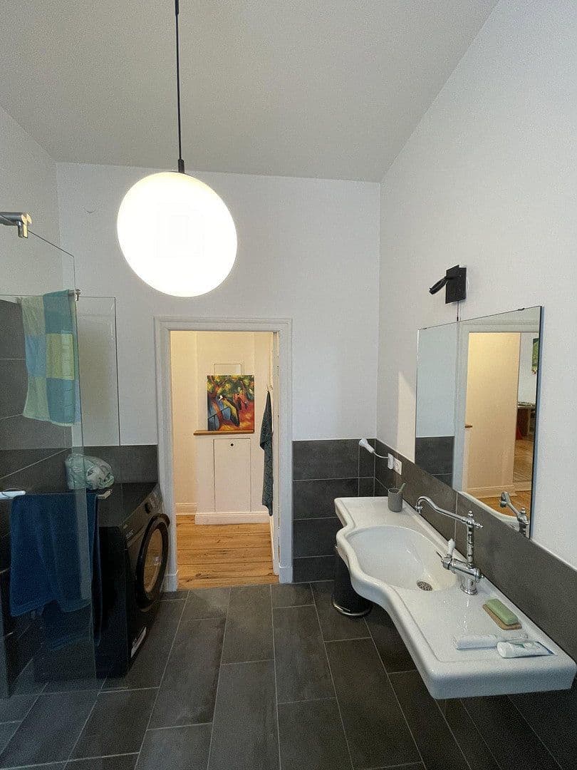 Prodej bytu 3+1 110 m², Berlin, Berlín Prodej bytu 3+1 110 m², Berlin, Berlín