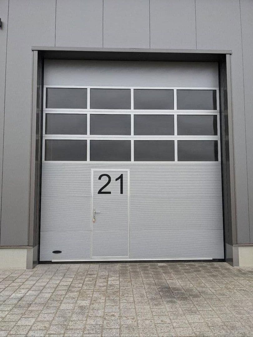 Pronájem nebytového prostoru 65 m², Bertha-Benz-Str. 2, Mering, Bavorsko Pronájem nebytového prostoru 65 m², Bertha-Benz-Str. 2, Mering, Bavorsko
