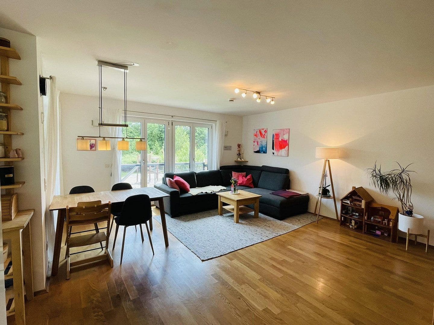 Prodej bytu 4+1 95 m², Freihamer Weg 104, München, Bavorsko Prodej bytu 4+1 95 m², Freihamer Weg 104, München, Bavorsko