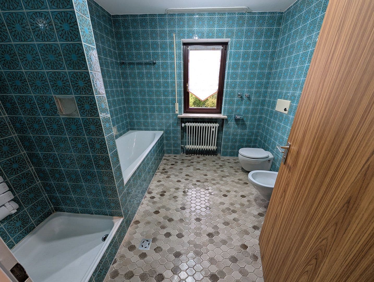 Prodej domu 195 m², pozemek 1.181 m², Mozartstraße 1, Au in der Hallertau, Bavorsko Prodej domu 195 m², pozemek 1.181 m², Mozartstraße 1, Au in der Hallertau, Bavorsko