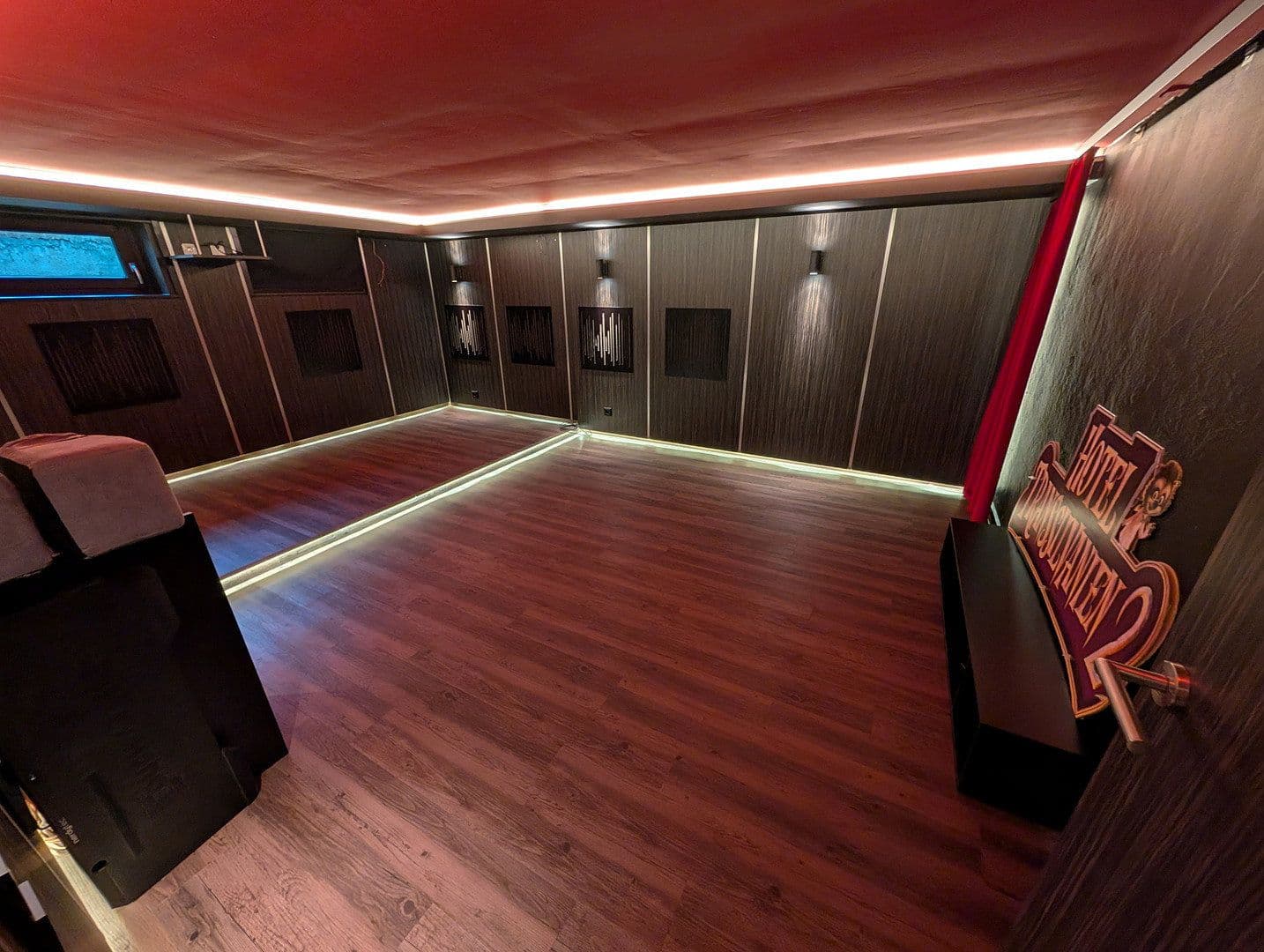 Prodej domu 195 m², pozemek 1.181 m², Mozartstraße 1, Au in der Hallertau, Bavorsko Prodej domu 195 m², pozemek 1.181 m², Mozartstraße 1, Au in der Hallertau, Bavorsko