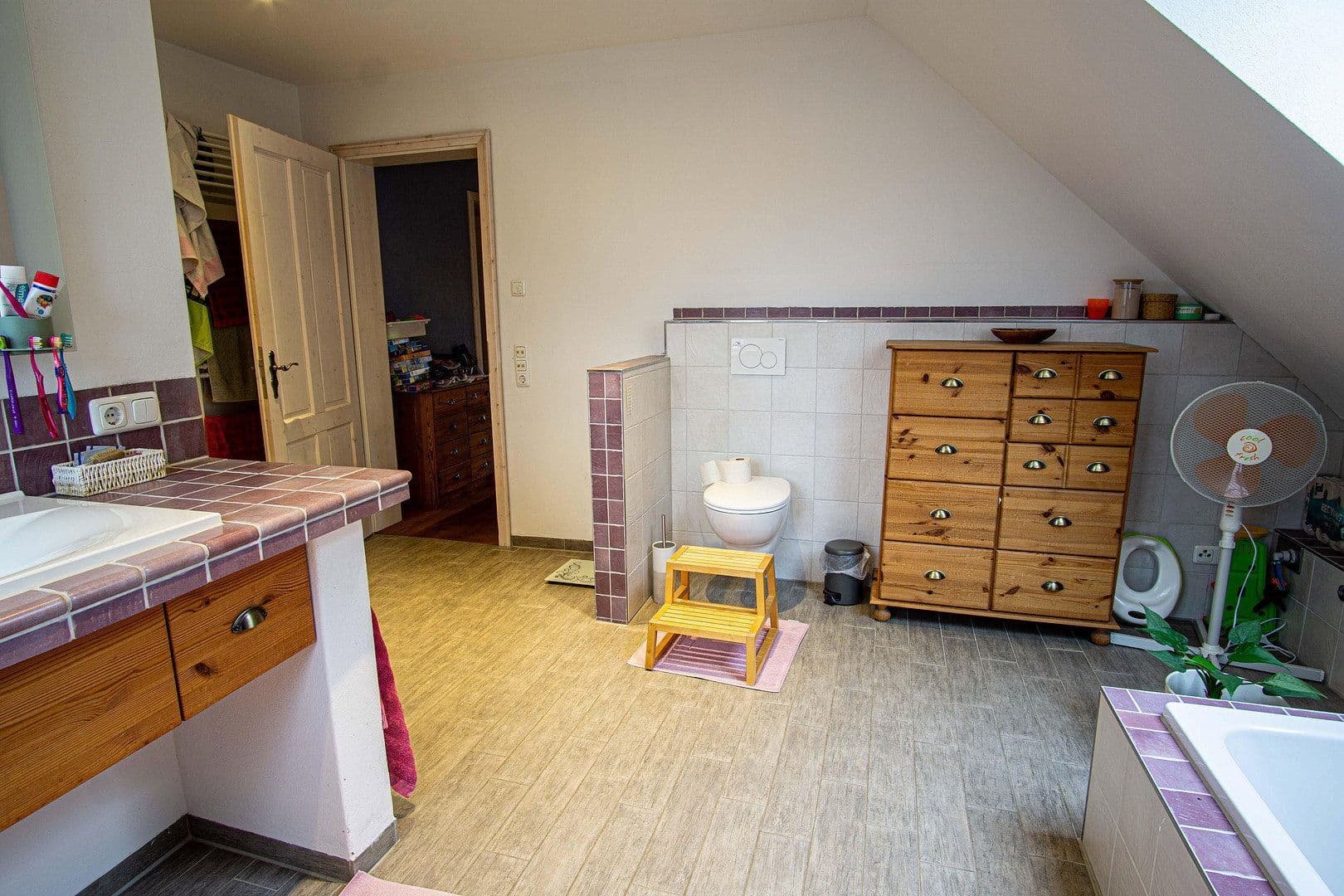 Prodej domu 216 m², pozemek 873 m², Wesenberg, Šlesvicko-Holštýnsko Prodej domu 216 m², pozemek 873 m², Wesenberg, Šlesvicko-Holštýnsko