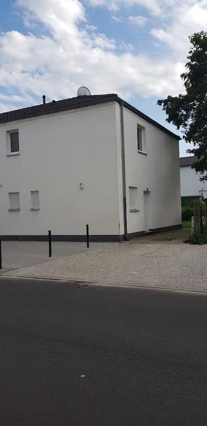 Prodej domu 100 m², pozemek 240 m², Berlin, Berlín Prodej domu 100 m², pozemek 240 m², Berlin, Berlín