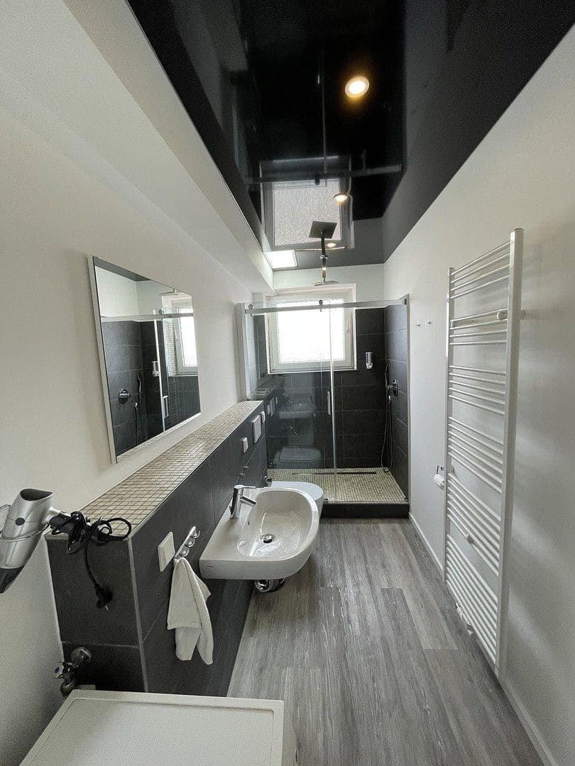 Prodej bytu 3+1 68 m², Aachenerstr. 157, Düsseldorf, Severní Porýní-Vestfálsko Prodej bytu 3+1 68 m², Aachenerstr. 157, Düsseldorf, Severní Porýní-Vestfálsko