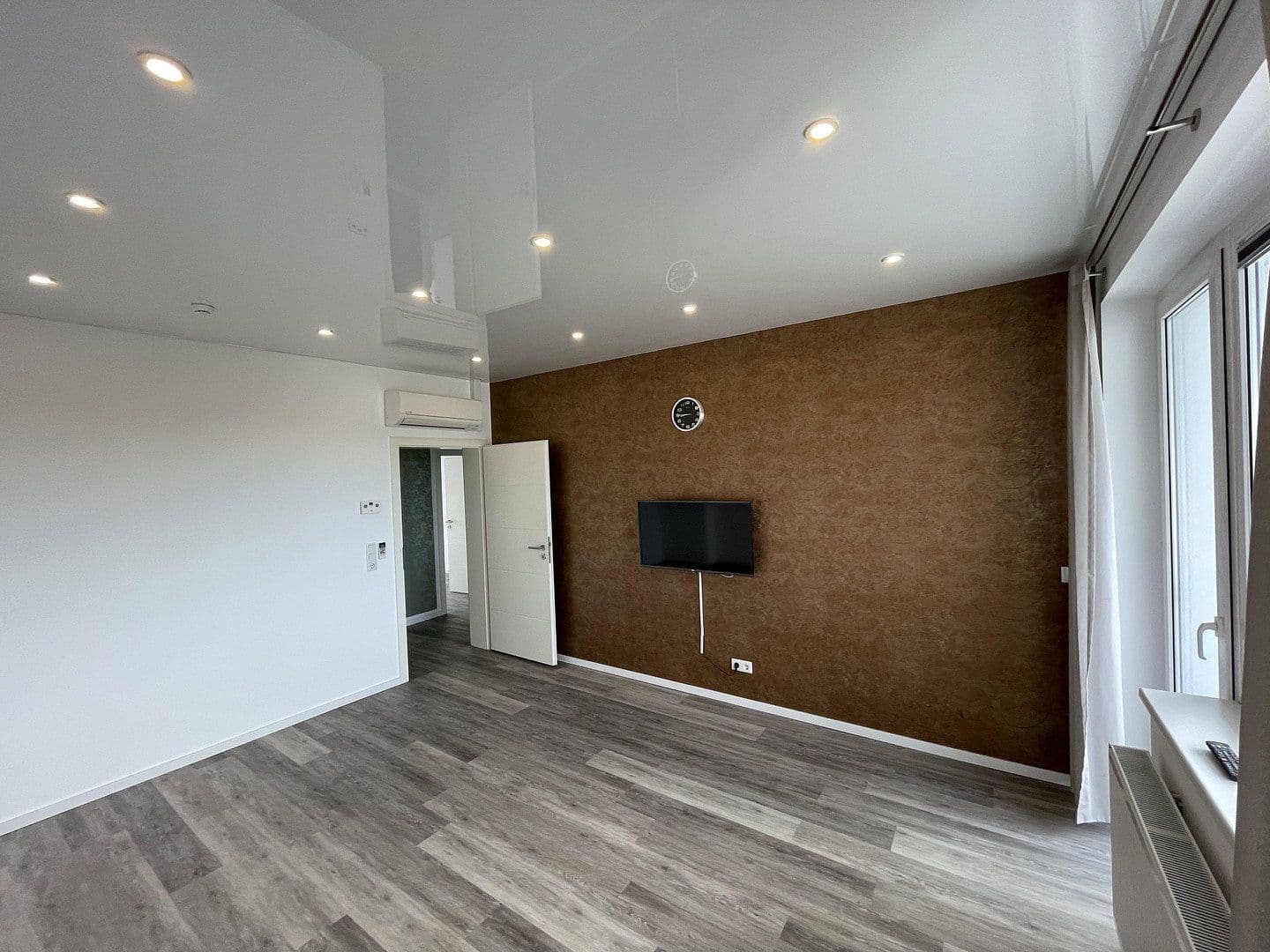 Prodej bytu 3+1 68 m², Aachenerstr. 157, Düsseldorf, Severní Porýní-Vestfálsko Prodej bytu 3+1 68 m², Aachenerstr. 157, Düsseldorf, Severní Porýní-Vestfálsko