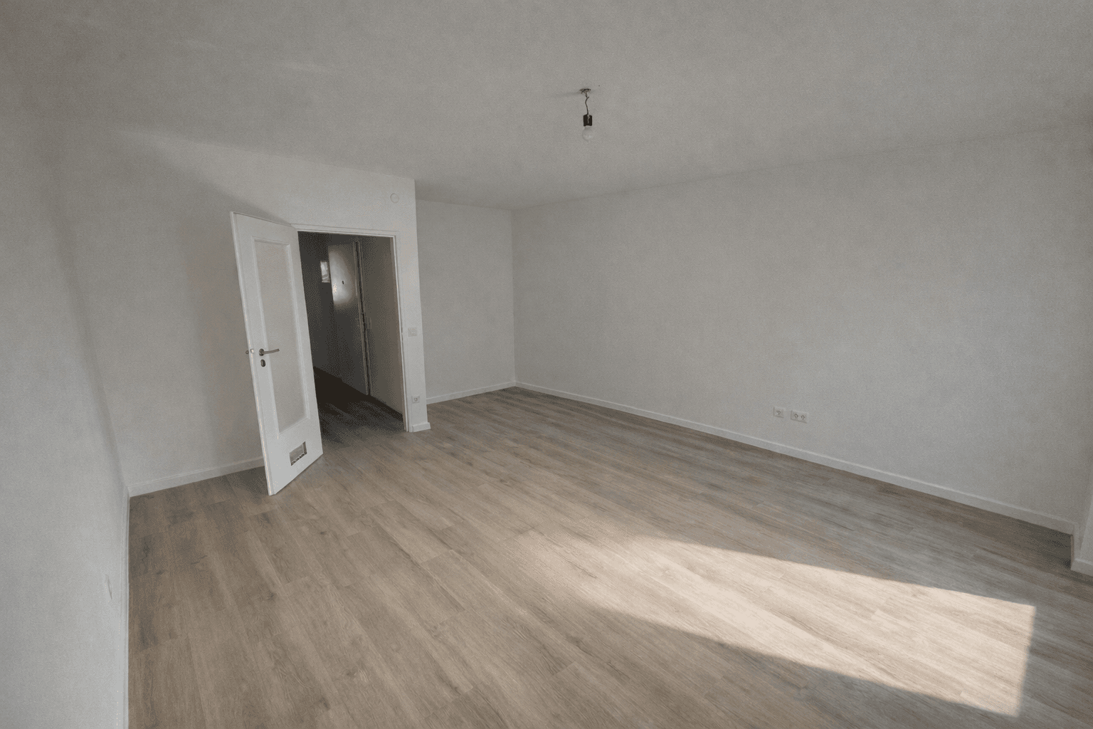 Pronájem bytu 1+1 37 m², Galgenhofstr. 44, Nürnberg, Bavorsko Pronájem bytu 1+1 37 m², Galgenhofstr. 44, Nürnberg, Bavorsko