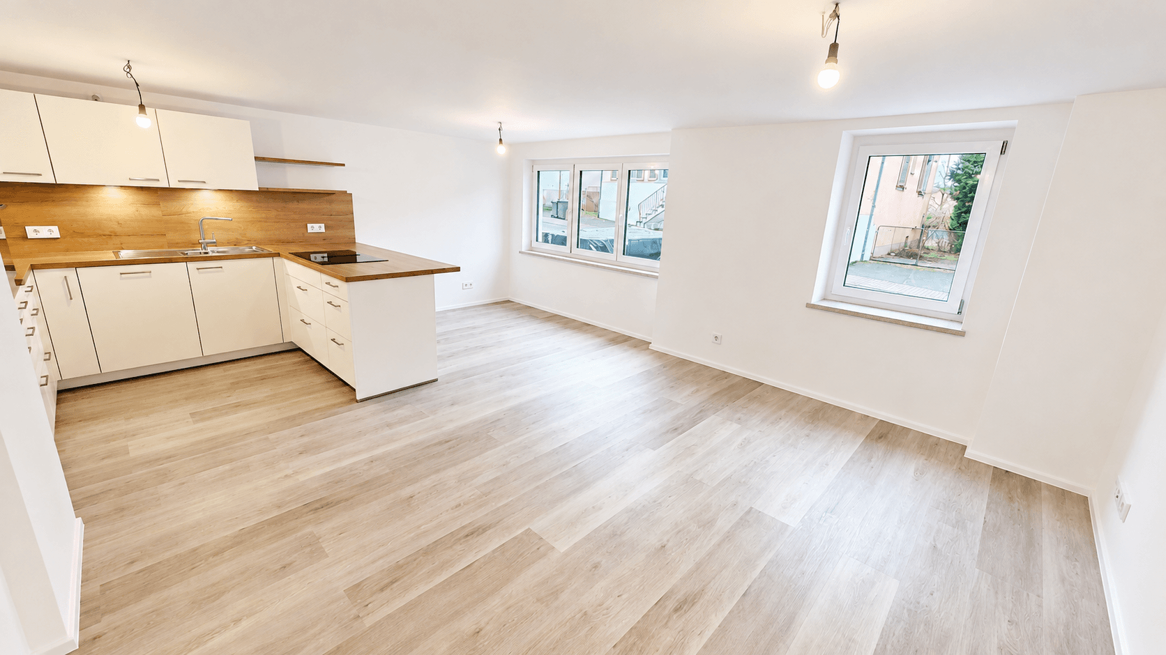 Pronájem bytu 2+1 70 m², Rheinstraße 14, Gailingen am Hochrhein, Bádensko-Württembersko Pronájem bytu 2+1 70 m², Rheinstraße 14, Gailingen am Hochrhein, Bádensko-Württembersko