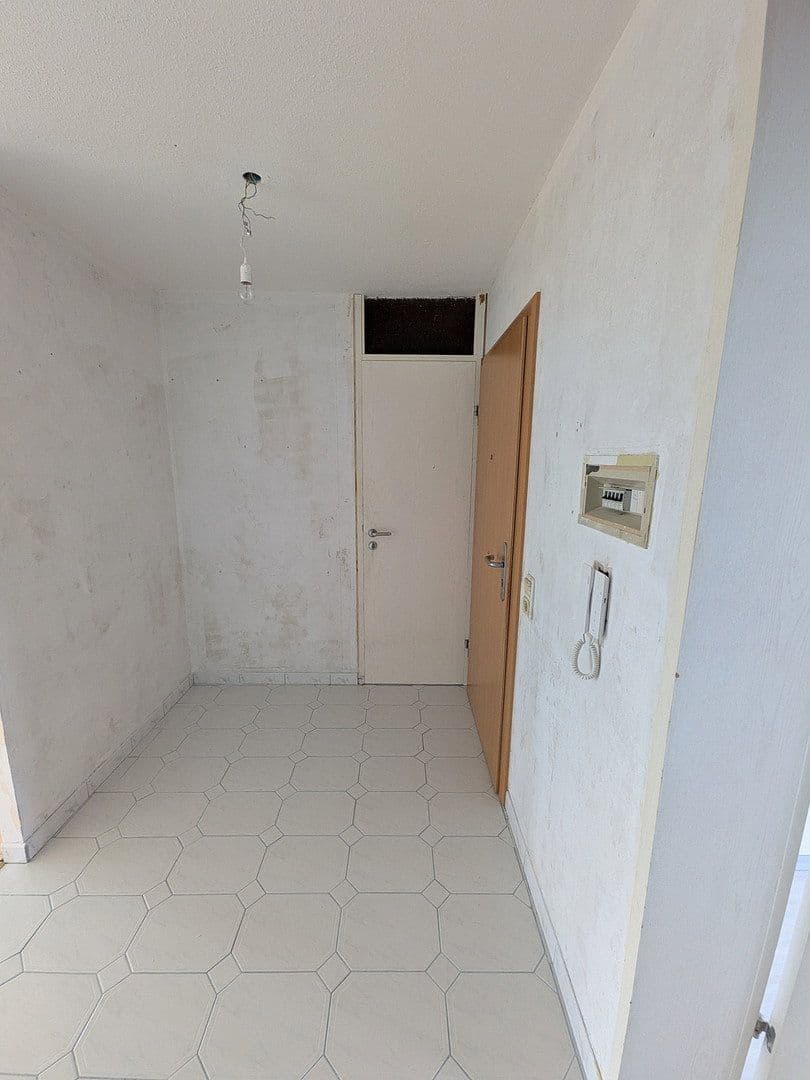 Pronájem bytu 3+kk 82 m², Schwäbisch Gmünd, Bádensko-Württembersko Pronájem bytu 3+kk 82 m², Schwäbisch Gmünd, Bádensko-Württembersko