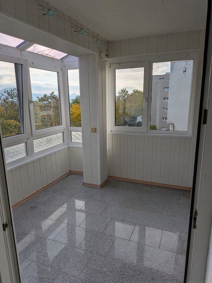Pronájem bytu 3+kk 82 m², Schwäbisch Gmünd, Bádensko-Württembersko Pronájem bytu 3+kk 82 m², Schwäbisch Gmünd, Bádensko-Württembersko