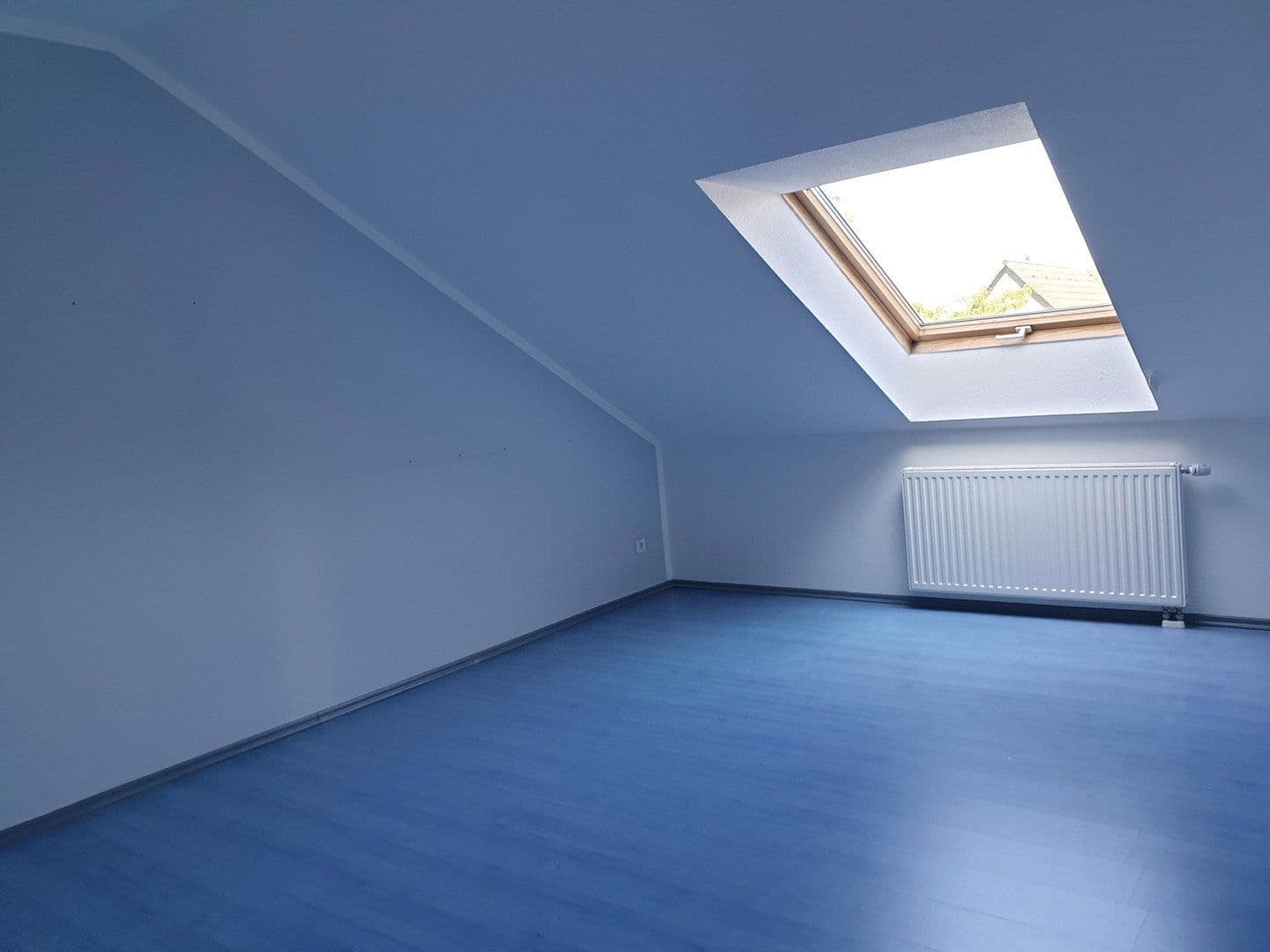 Prodej bytu 3+1 85 m², Langenfeld (Rheinland), Severní Porýní-Vestfálsko Prodej bytu 3+1 85 m², Langenfeld (Rheinland), Severní Porýní-Vestfálsko