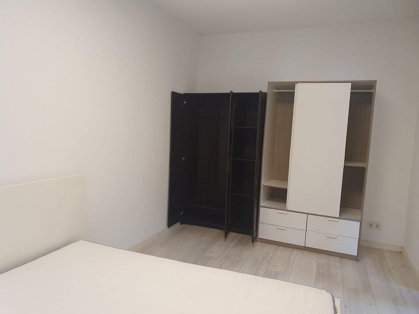 Pronájem bytu 2+1 60 m², Günderrodestr. 23, Frankfurt, Hessen Pronájem bytu 2+1 60 m², Günderrodestr. 23, Frankfurt, Hessen