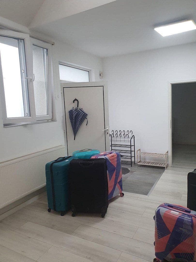Pronájem bytu 2+1 60 m², Günderrodestr. 23, Frankfurt, Hessen Pronájem bytu 2+1 60 m², Günderrodestr. 23, Frankfurt, Hessen