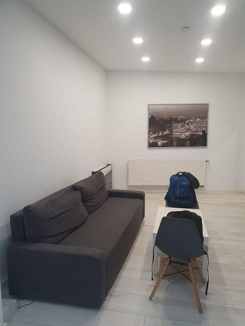 Pronájem bytu 2+1 60 m², Günderrodestr. 23, Frankfurt, Hessen Pronájem bytu 2+1 60 m², Günderrodestr. 23, Frankfurt, Hessen