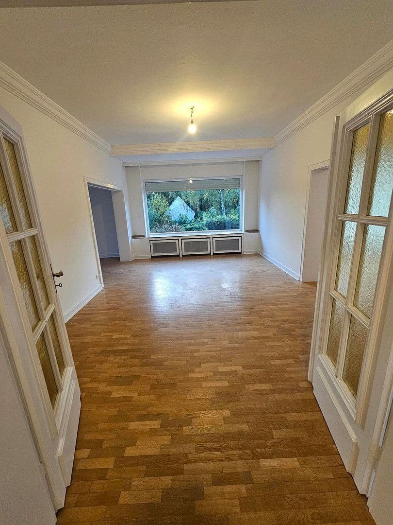 Pronájem bytu 5+kk 137 m², Krefeld - Bockum, Severní Porýní-Vestfálsko Pronájem bytu 5+kk 137 m², Krefeld - Bockum, Severní Porýní-Vestfálsko